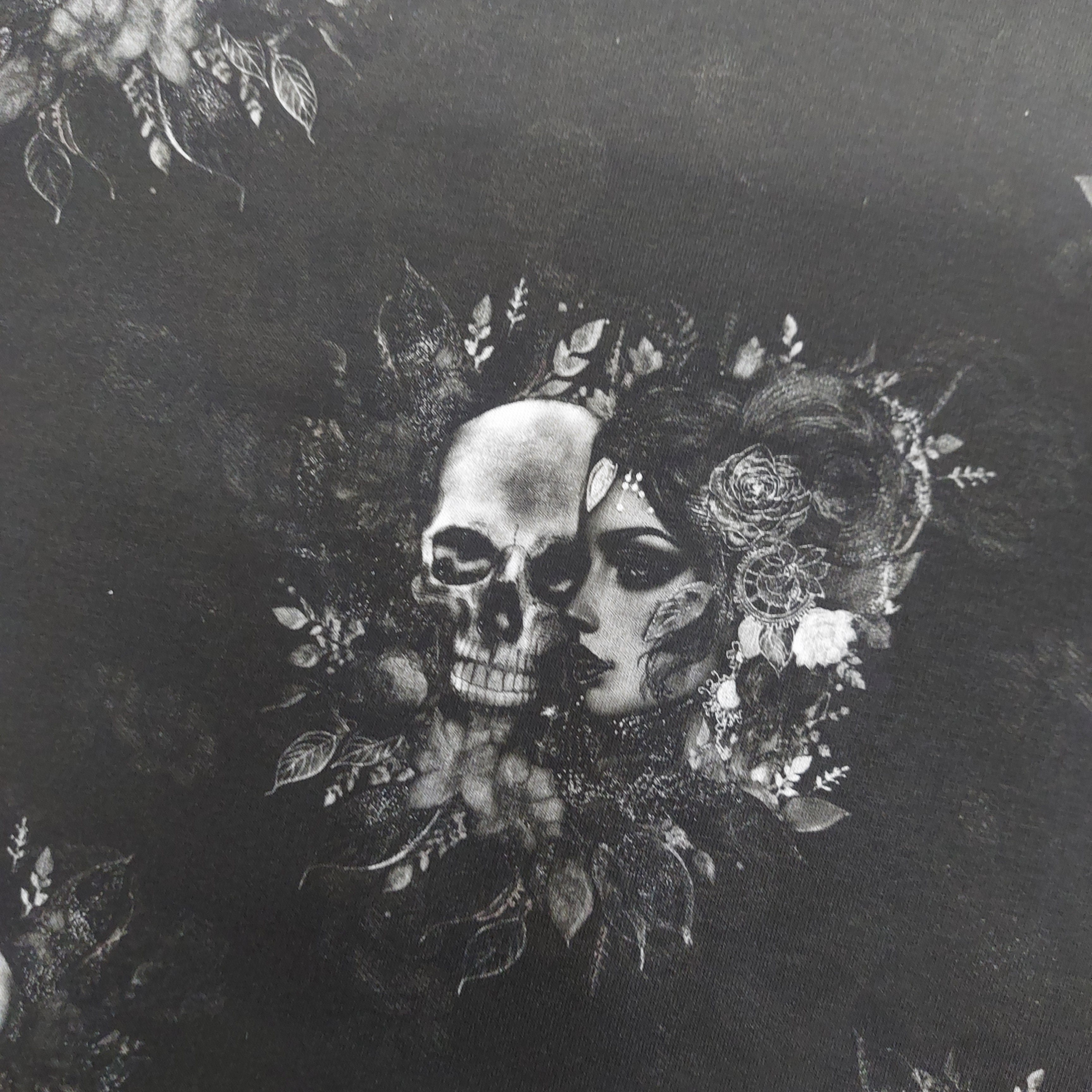 Gothic Beauty , Kombistoff Nr. 1 , Schwalbendesign